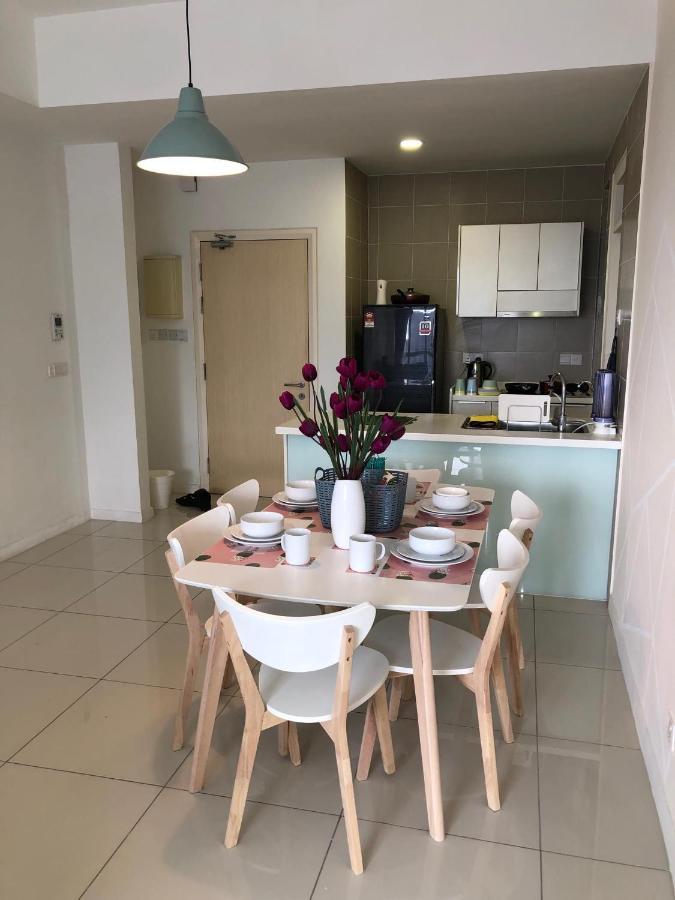 PRIVATE 5 Star HOME in PJ CENTER FREE PARKING Kuala Selangor Exterior foto